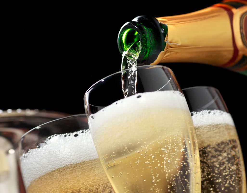 La Exquisita Diferencia: Vino Espumante vs. Champagne