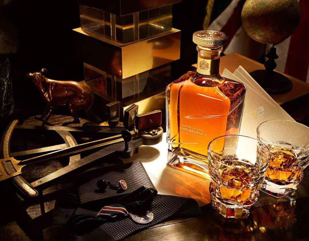 El Misterio Detrás del Johnnie Walker: Su Elaboración y el Más Caro de la Colección