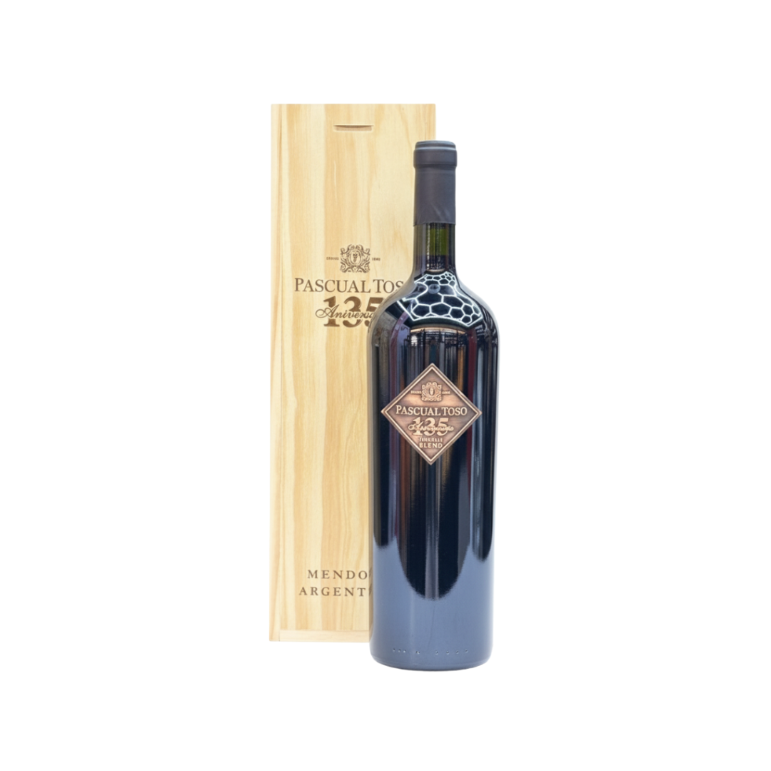 ⁠Vino PASCUAL TOSO 135 Aniversario x 1.5 lt